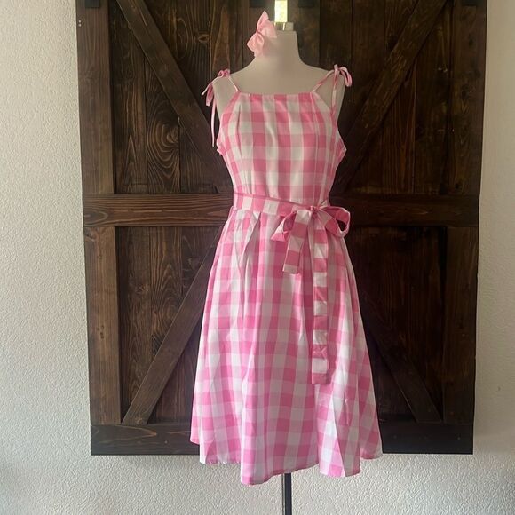 Margot Robbie Barbie The Movie Pink Plaid Dress Barbie Costume - Picture 3 of 13